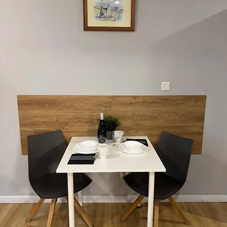 Holdek Ceglana Apartment *