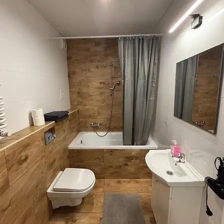 Holdek Ceglana Apartmán *