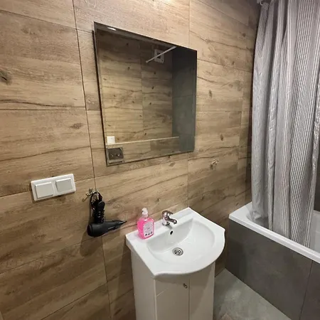 Holdek Ceglana Daire Katoviçe