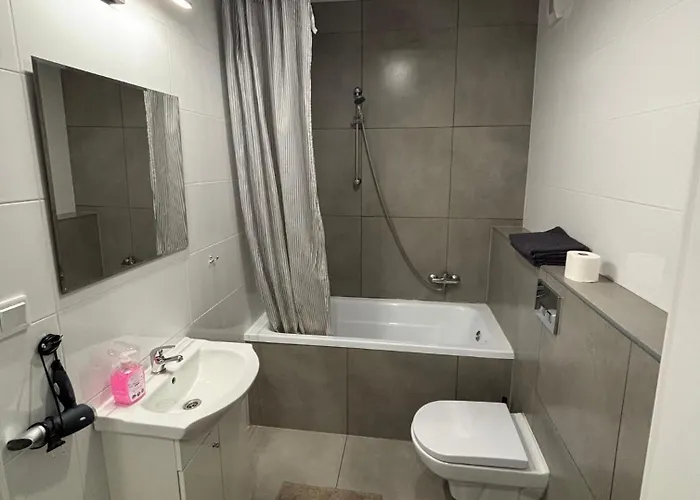 Holdek Ceglana * Katowice